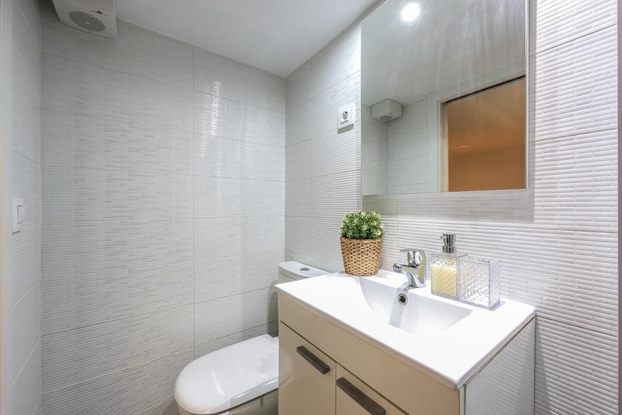 Discover Madrid From Our Cozy Studio Ngoại thất bức ảnh