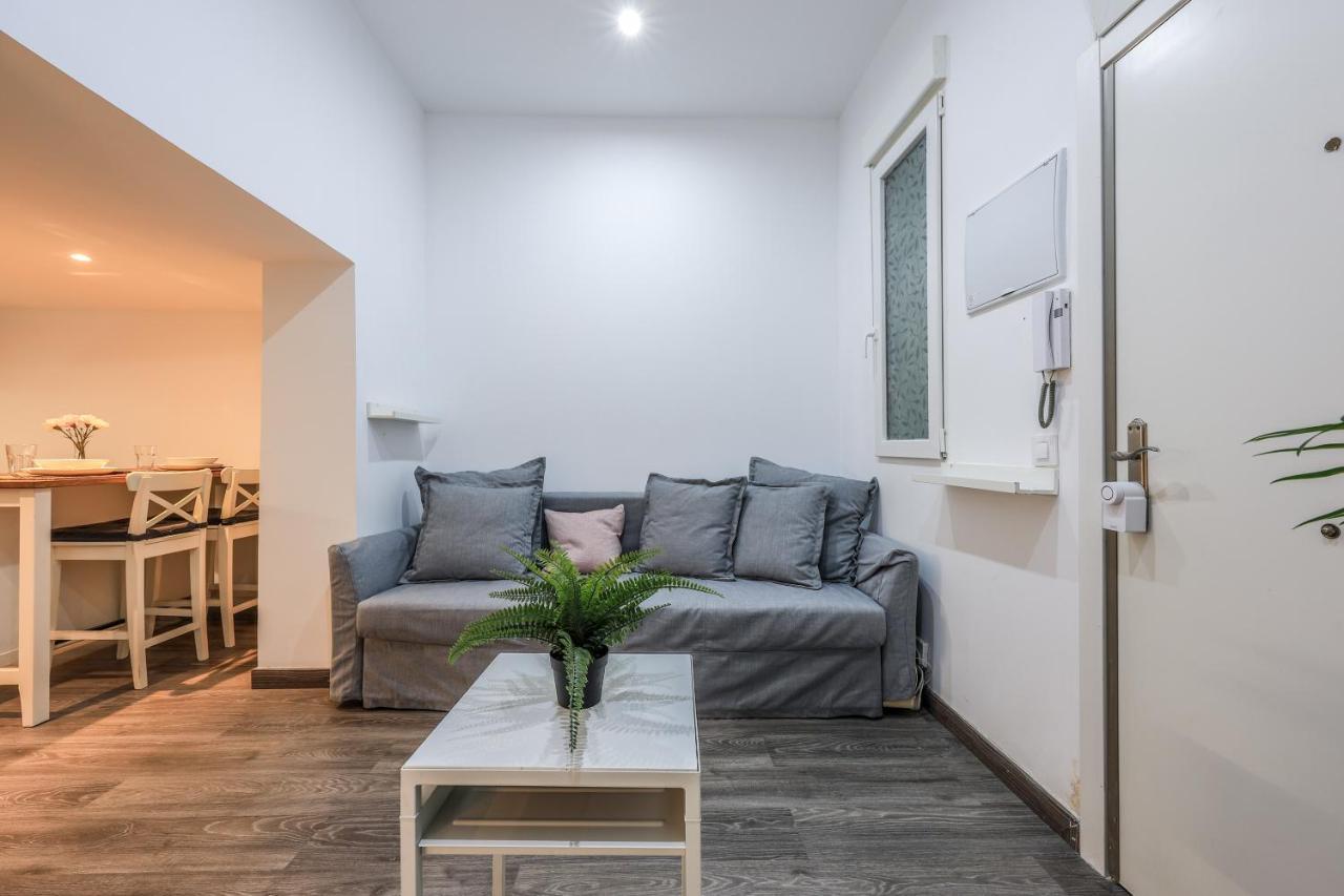 Discover Madrid From Our Cozy Studio Ngoại thất bức ảnh